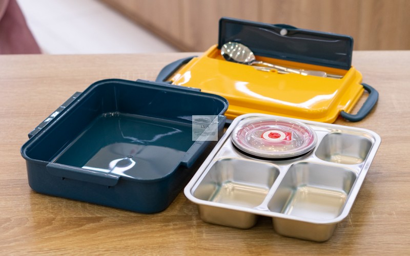 HỘP CƠM INOX 1 TẦNG 4 NGĂN